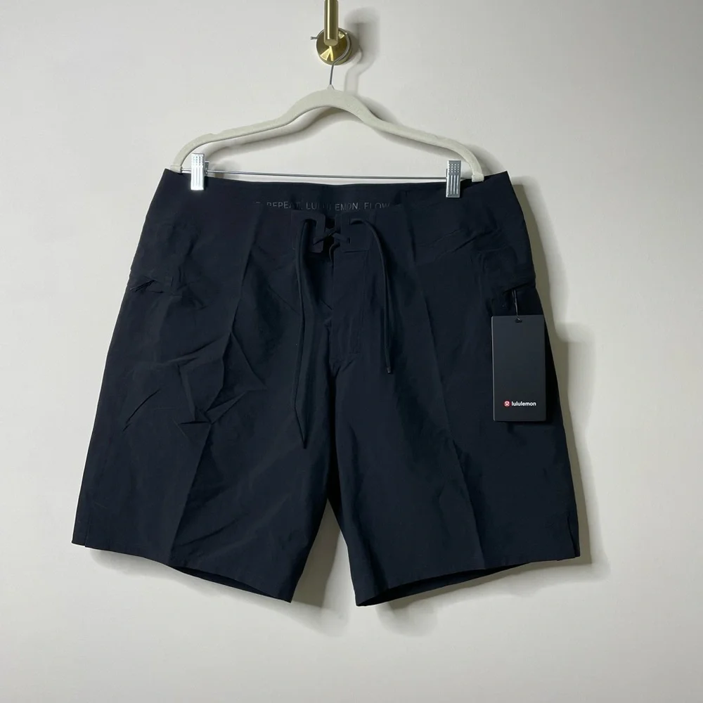 Lululemon Black Current State Board Short 9" 36 - Picture 2 of 5
